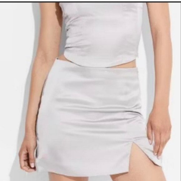 Women's Silver Mini Skirt - Wild Fable - Size is L - Picture 1 of 14